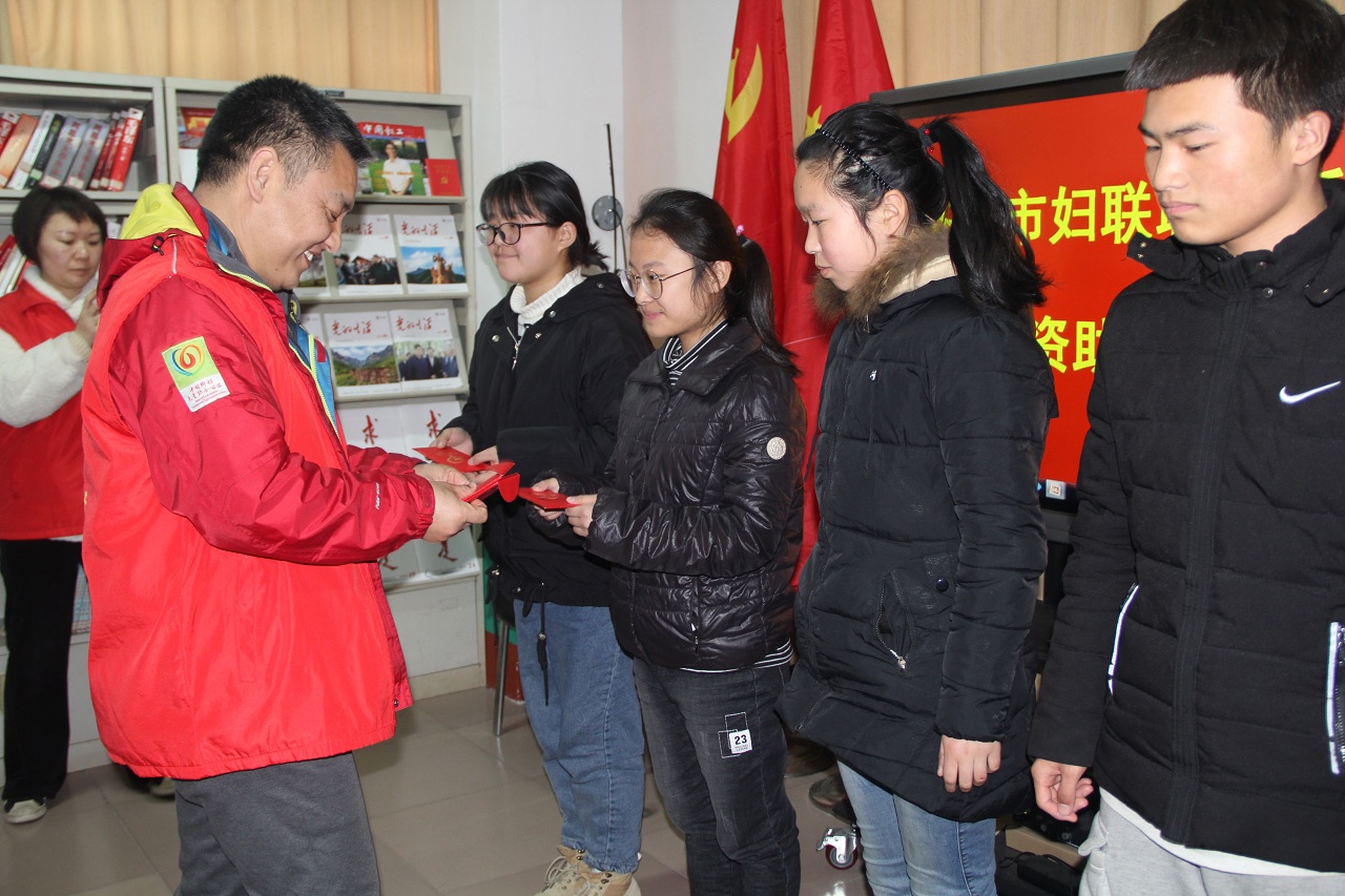 1551744156448395.jpg 674197844735852747.jpg